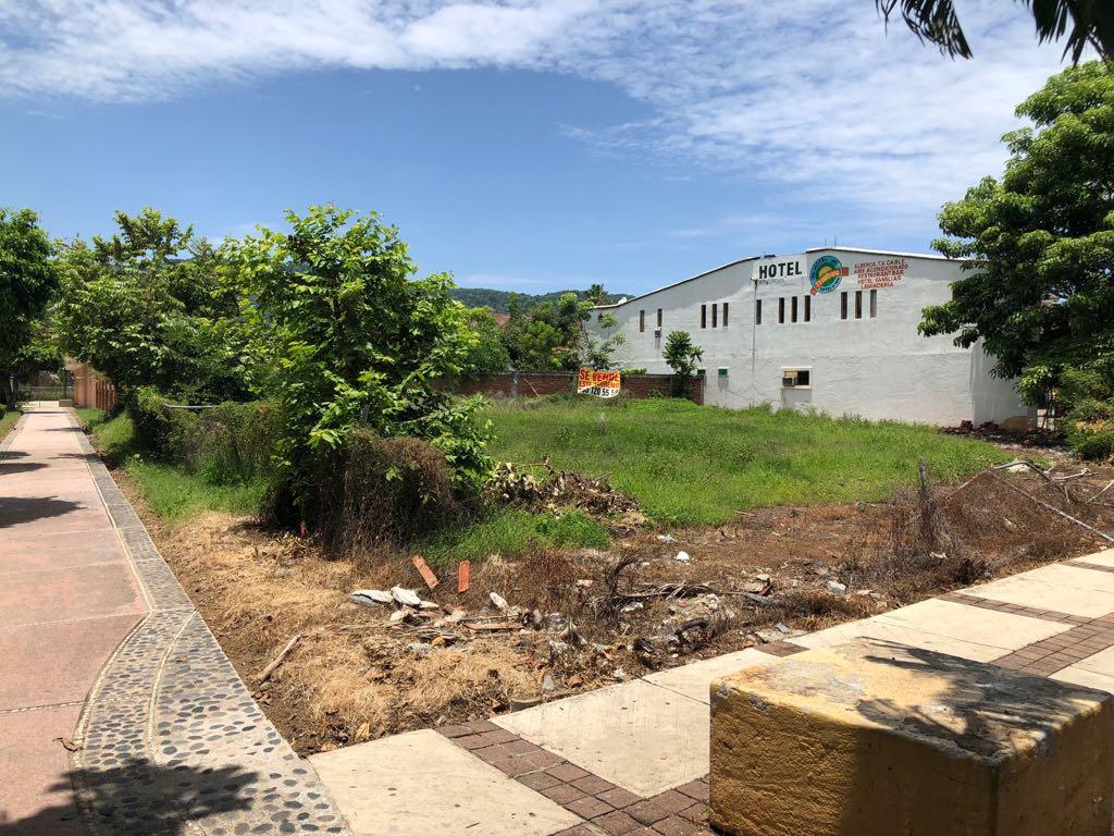 Terreno en venta Ixtapa Zona Comercial